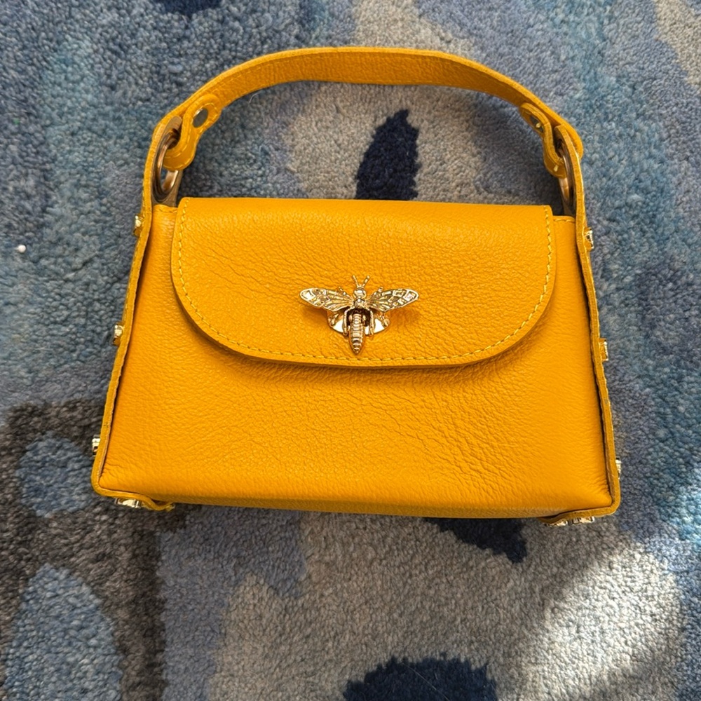 Vera Pelle Yellow Leather Bee Bag